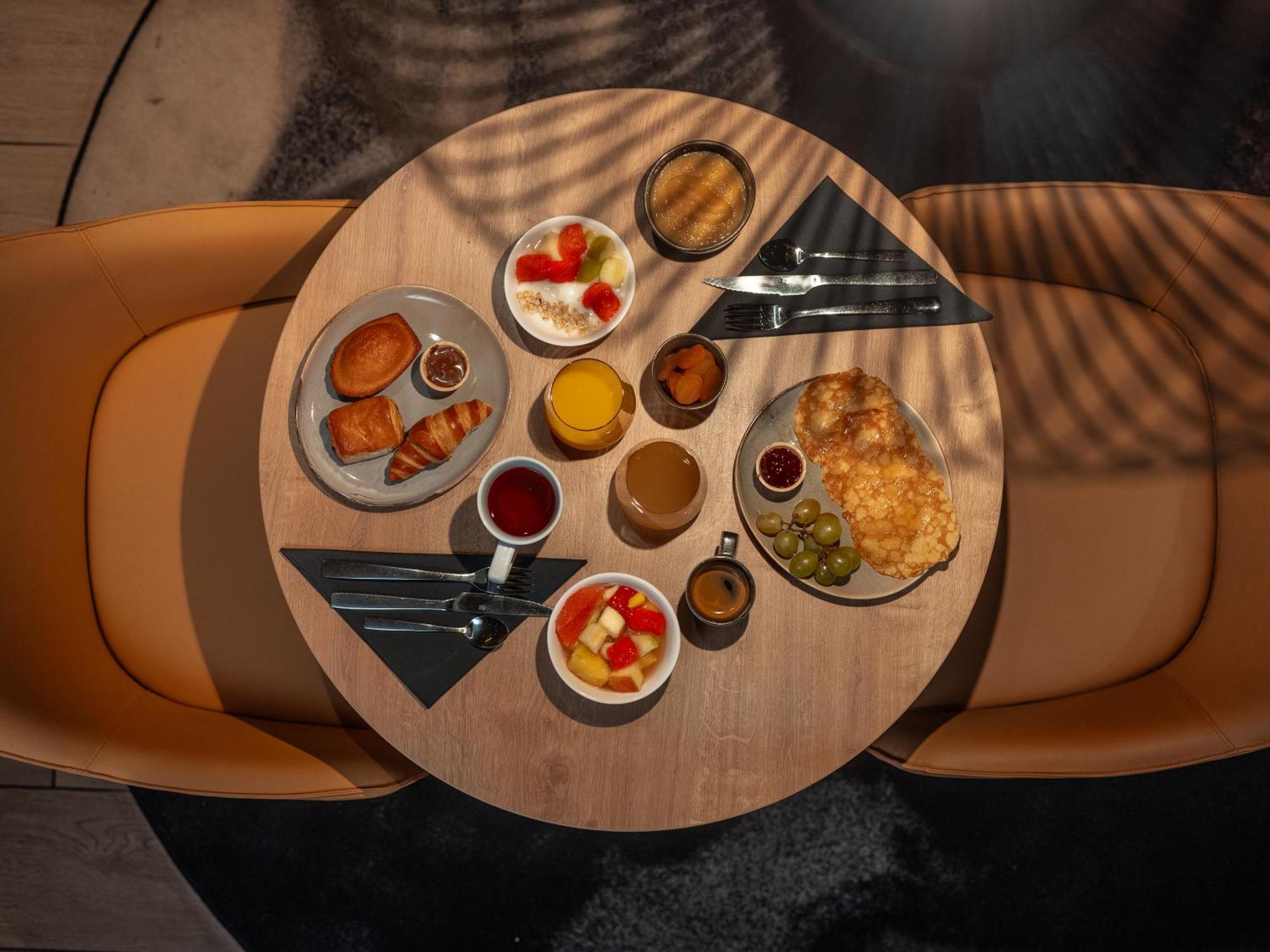 Ibis Paris Gare Montparnasse Catalogne Hotel Buitenkant foto
