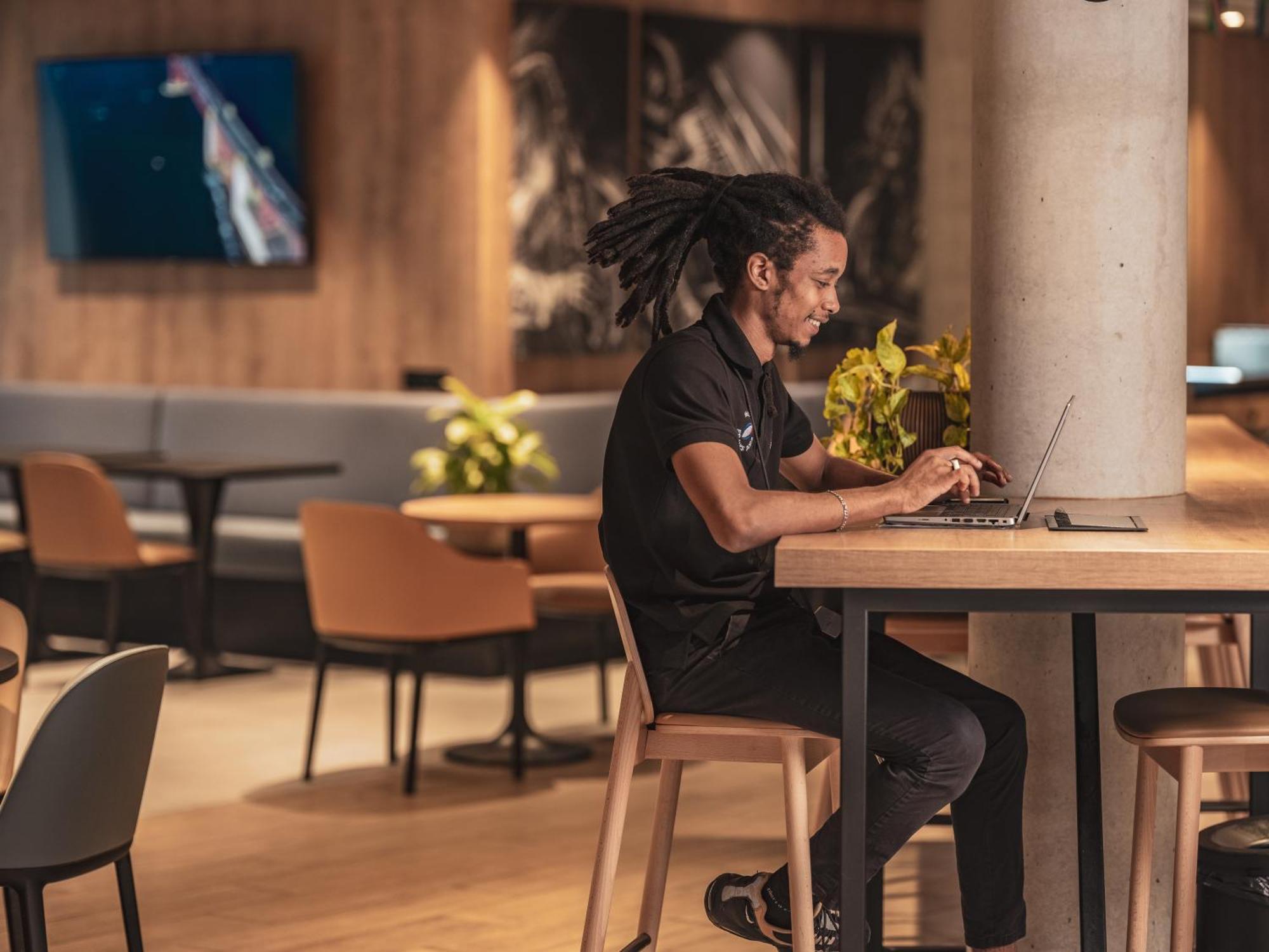 Ibis Paris Gare Montparnasse Catalogne Hotel Buitenkant foto